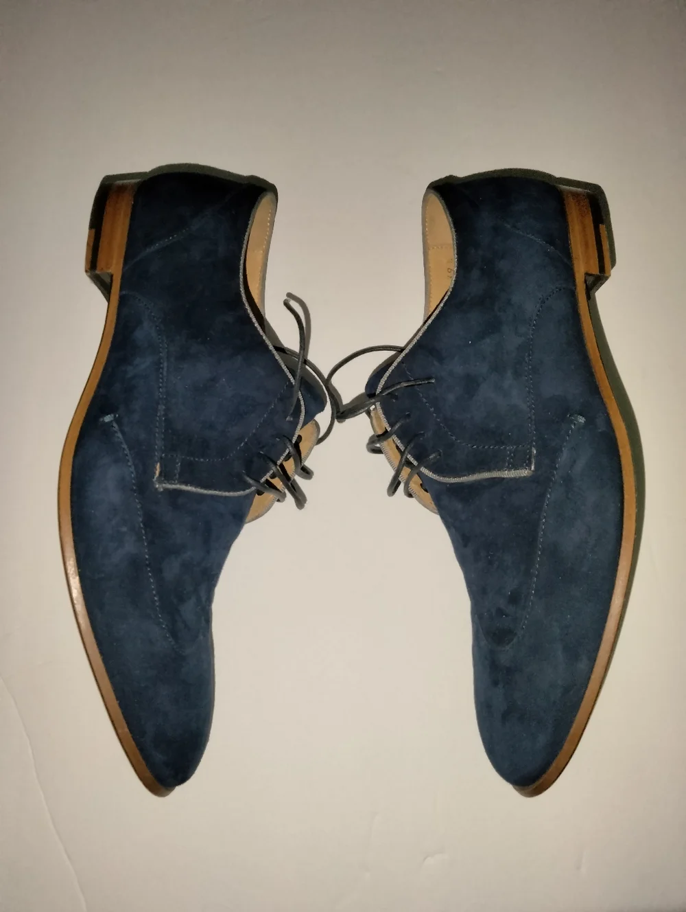 Giorgio Armani (Size 39.5) Men's Navy Blue Suede Lace Up Hard Bottom Derby Shoes